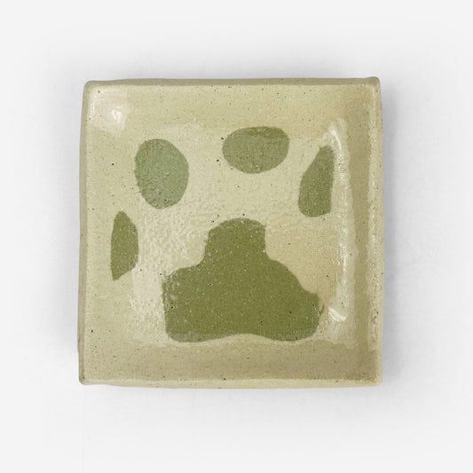 Nerikomi Paw Plate Green by Chizuru Ono (4.5"D)