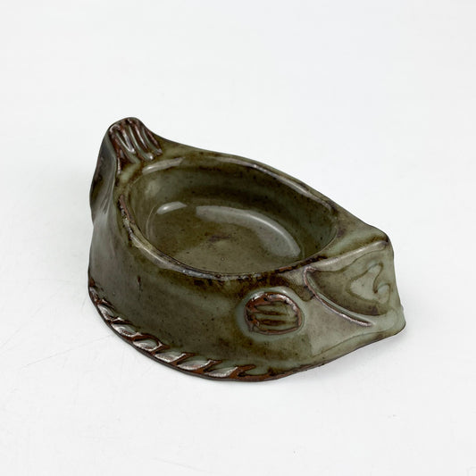 Sauce Dish Fish by Masayoshi Wakui (4窶ｳ x 3窶ｳ)