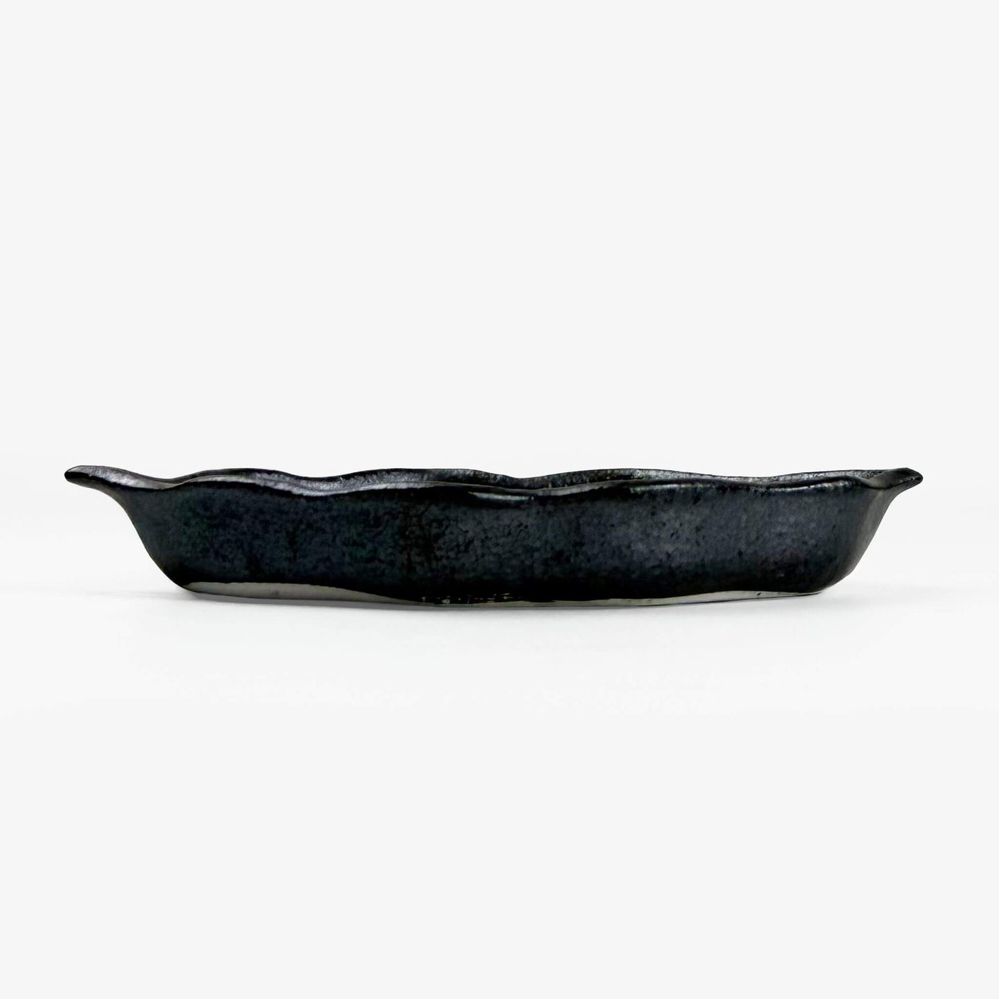Div. Leaf Plate black (8.5" x 5.25")