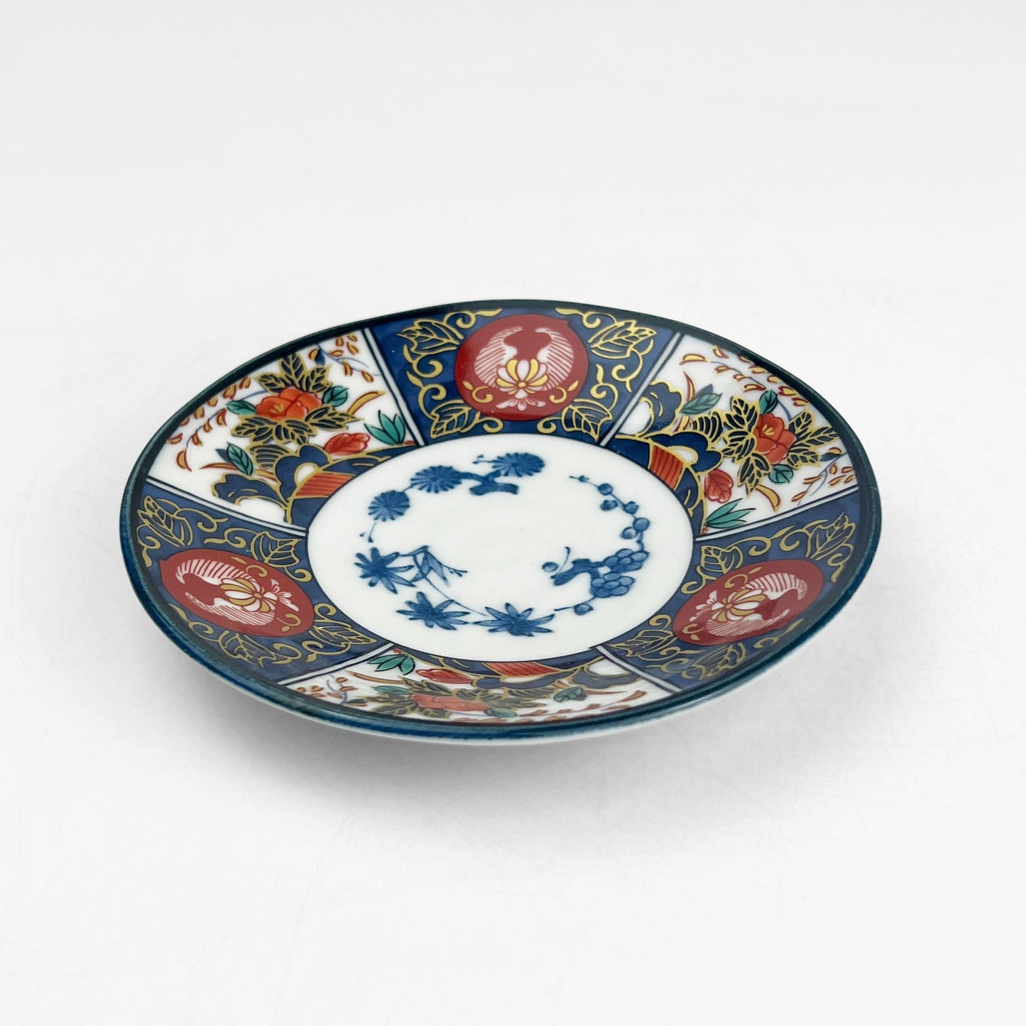 Dish Kinsai Koimari (4.75"D)
