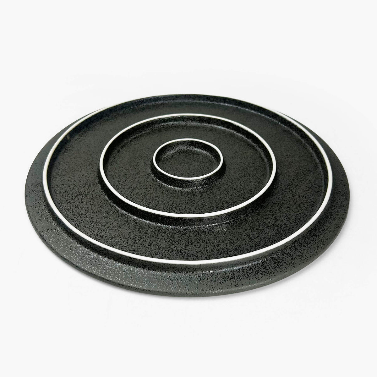 Plate Black Hibiki (9.75"D)