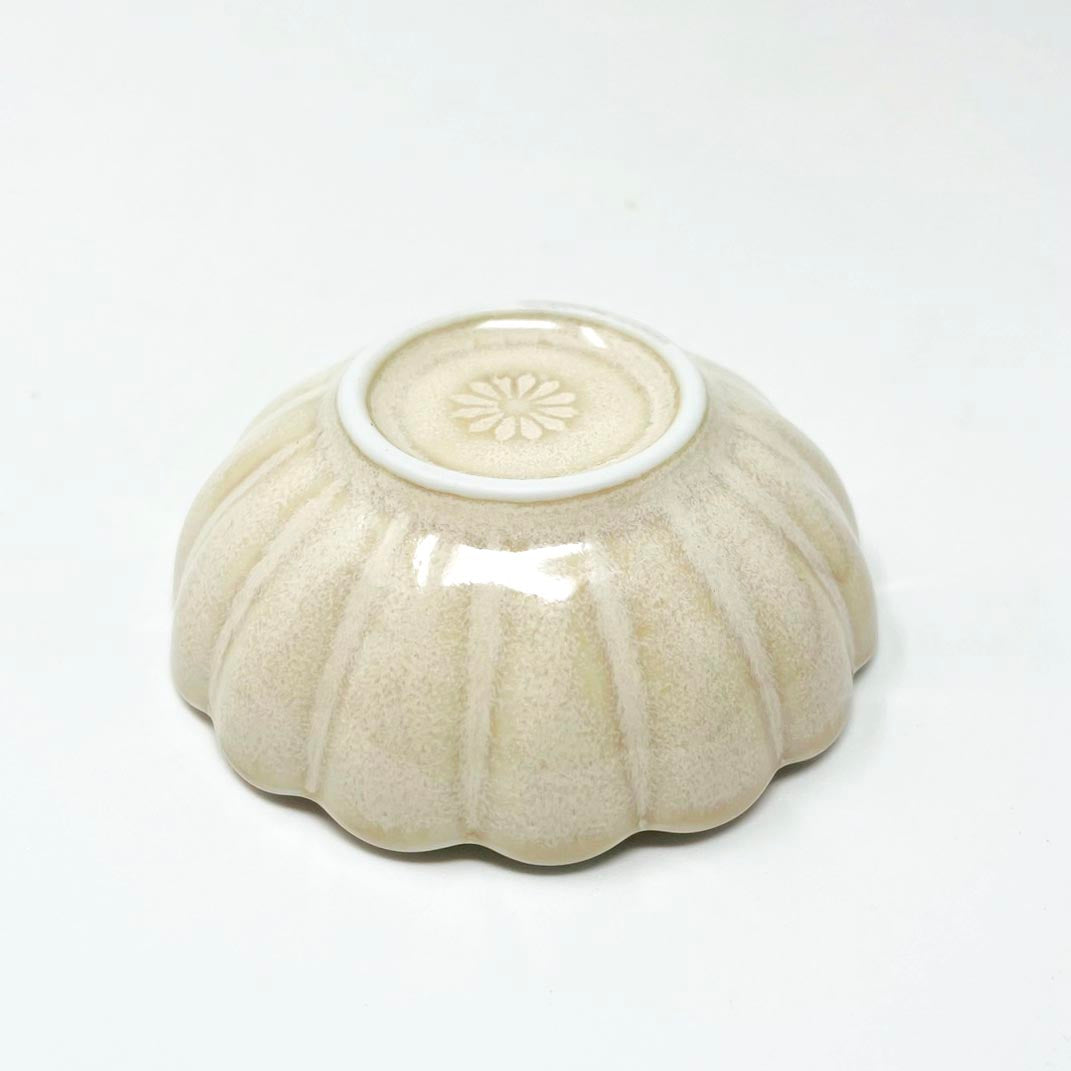 Rinka Small Chinmi Dish Light Pink (2.75"D) image 3