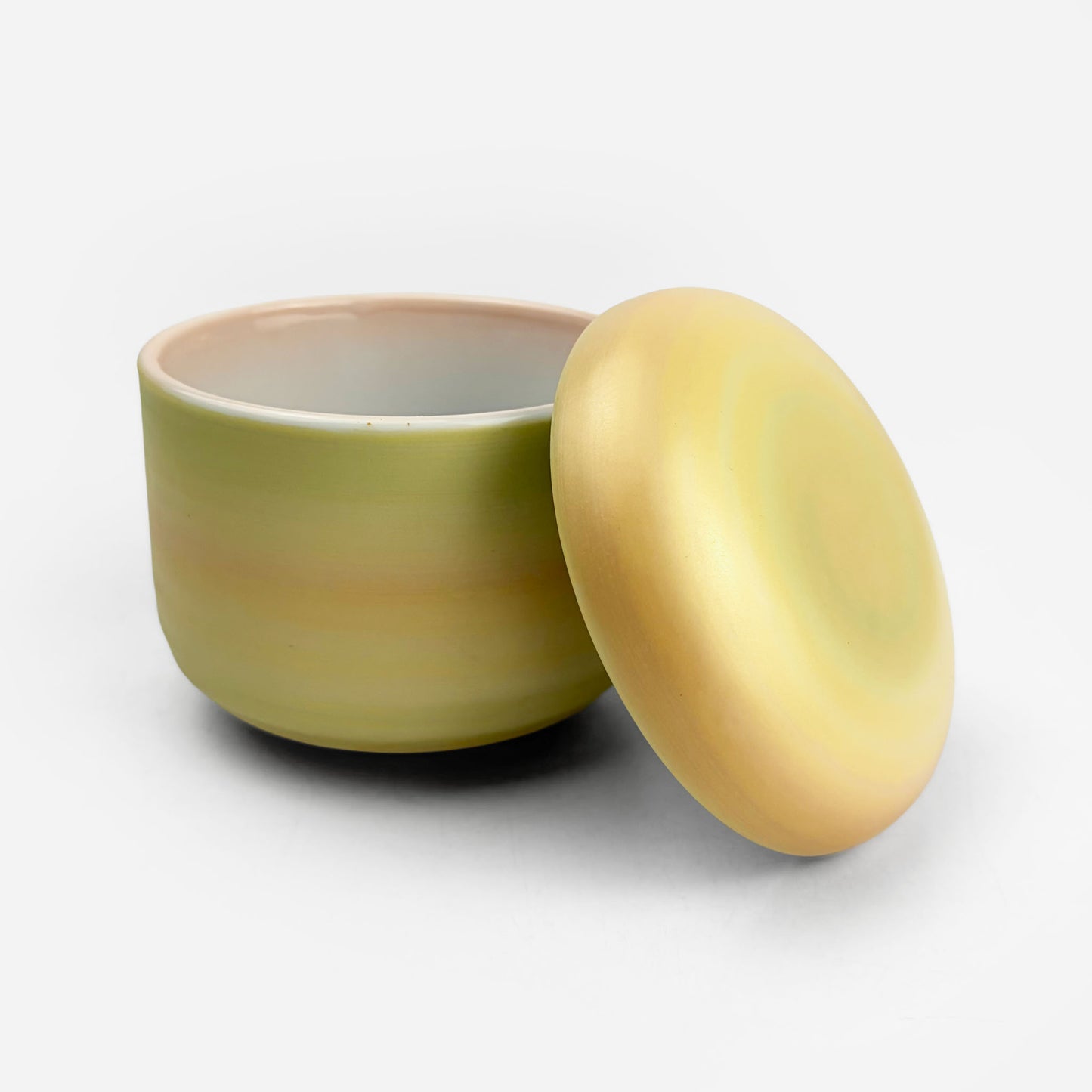 Mushiwan Cov. Bowl Kinmaki (5.5 fl.oz)