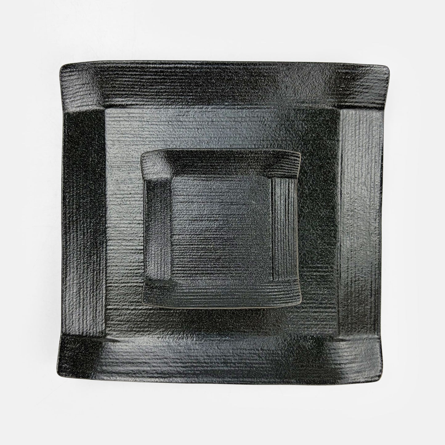SQ. Plate Koyori Shikkoku Medium (6.5"D)
