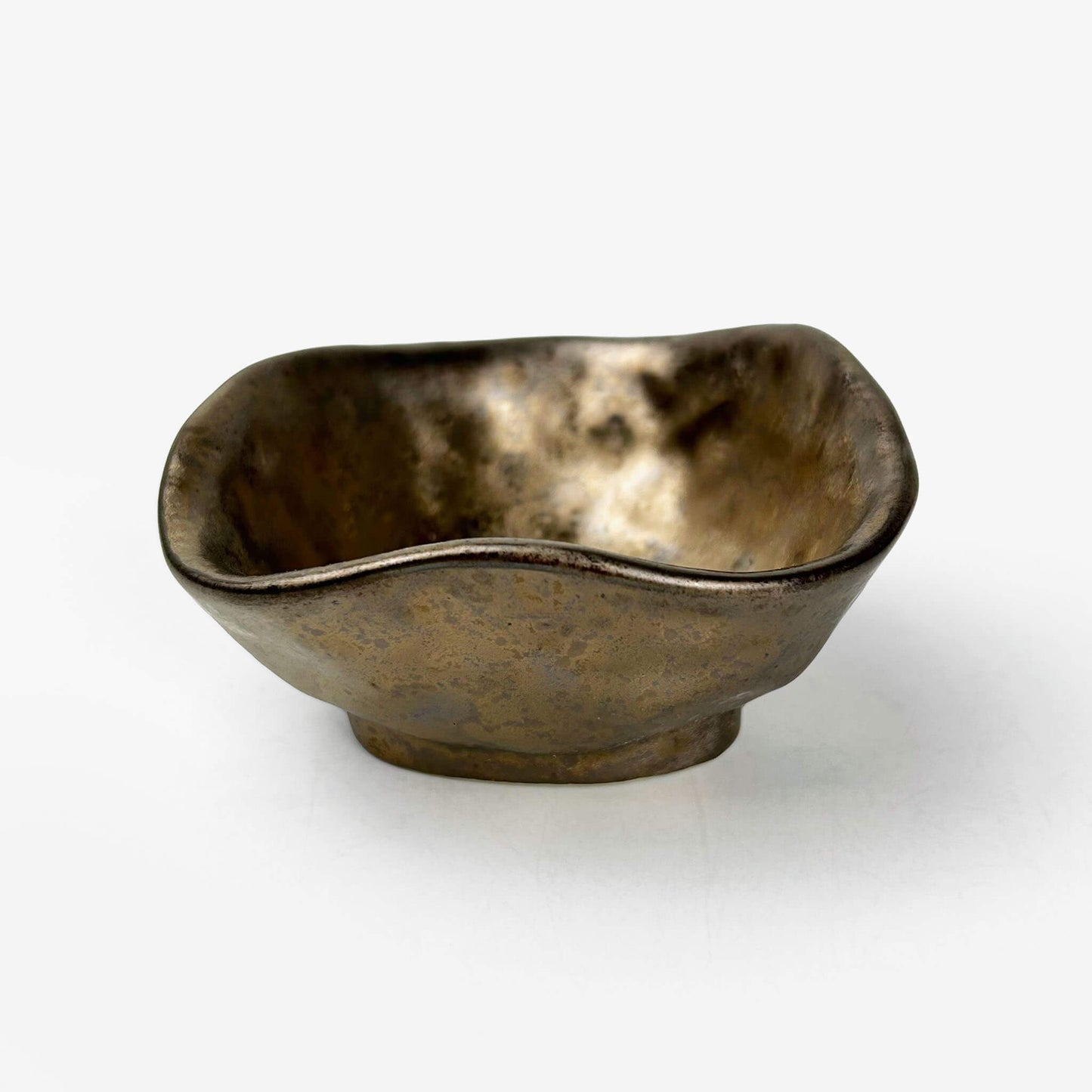 Small Triangle Dish Gold Yohen (3.75"D)