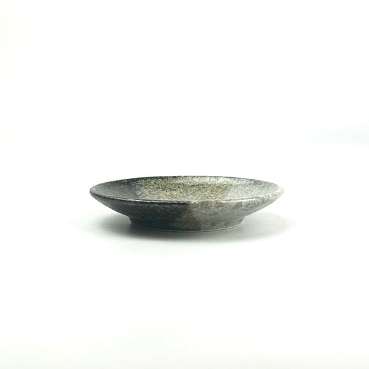 Oboro Yamakage plate small (3.75"D)