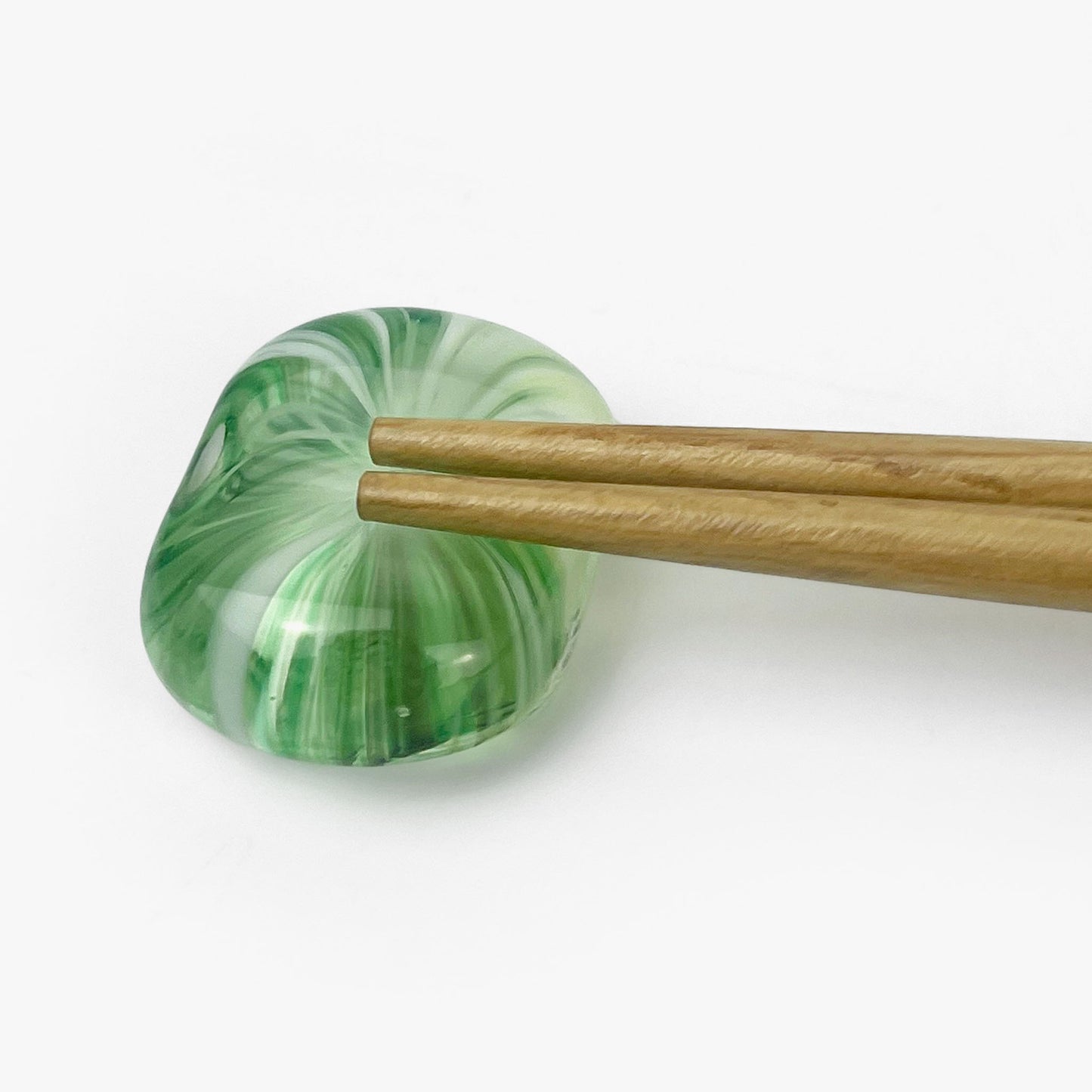 Glass mame Chopstick Rest Wakakusa (1.25"x1")