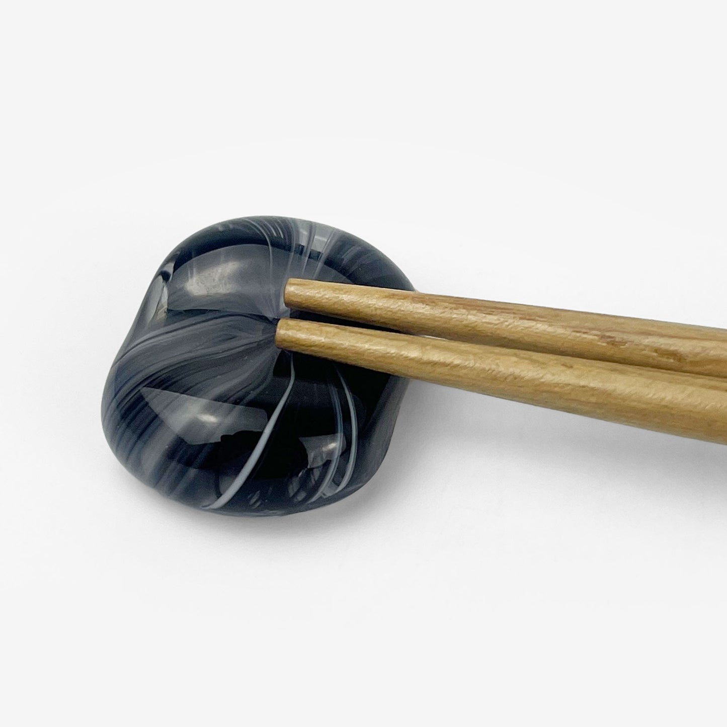 Glass mame Chopstick Rest Kuro (1.25"x1")