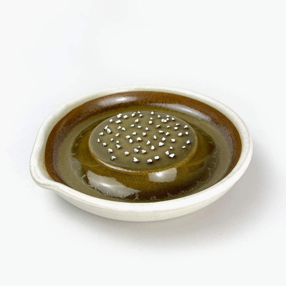 Grater White by Motoshige (6"D/Medium) image 0