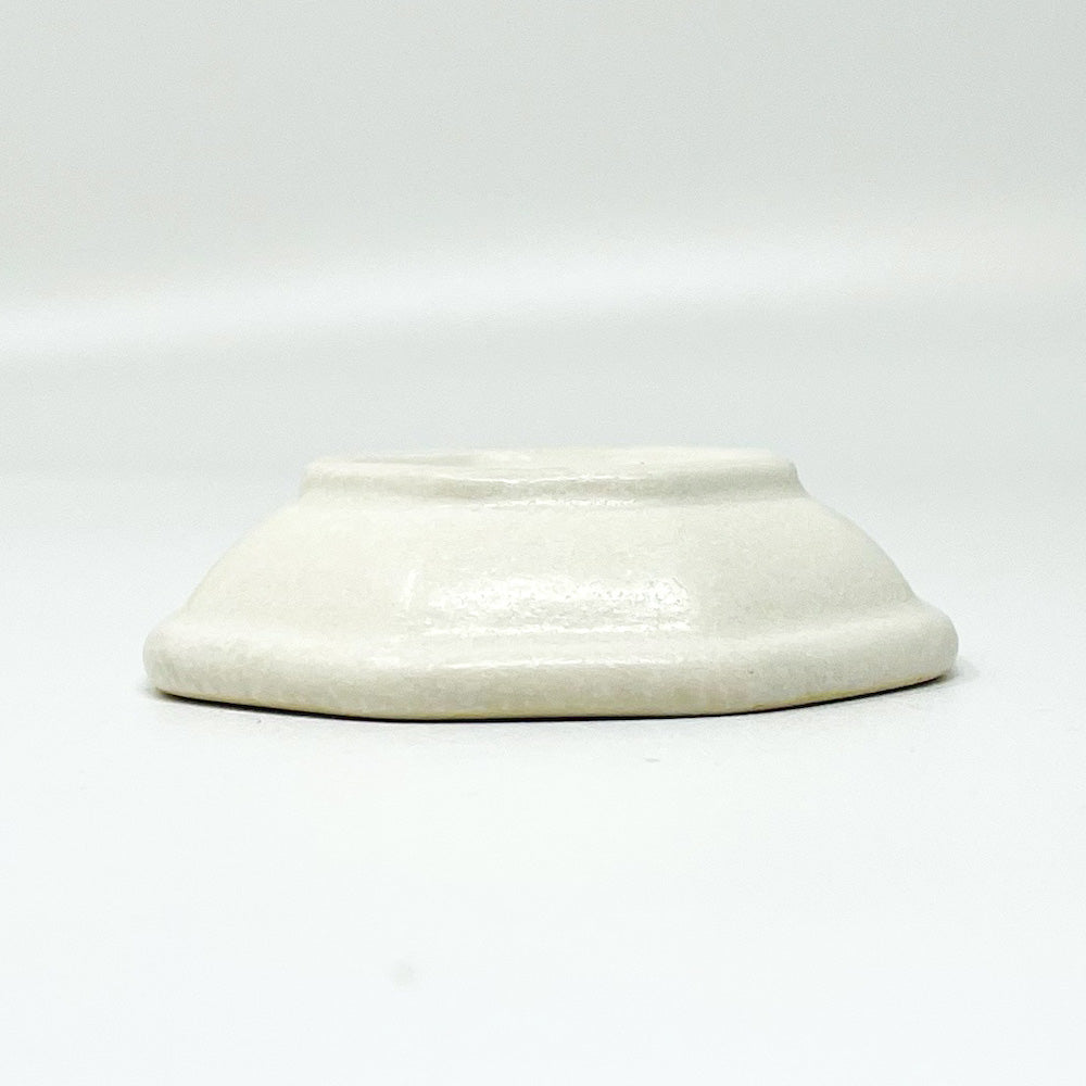 Small Chinmi Dish Hakkaku Kobiki (2.75"D) image 2