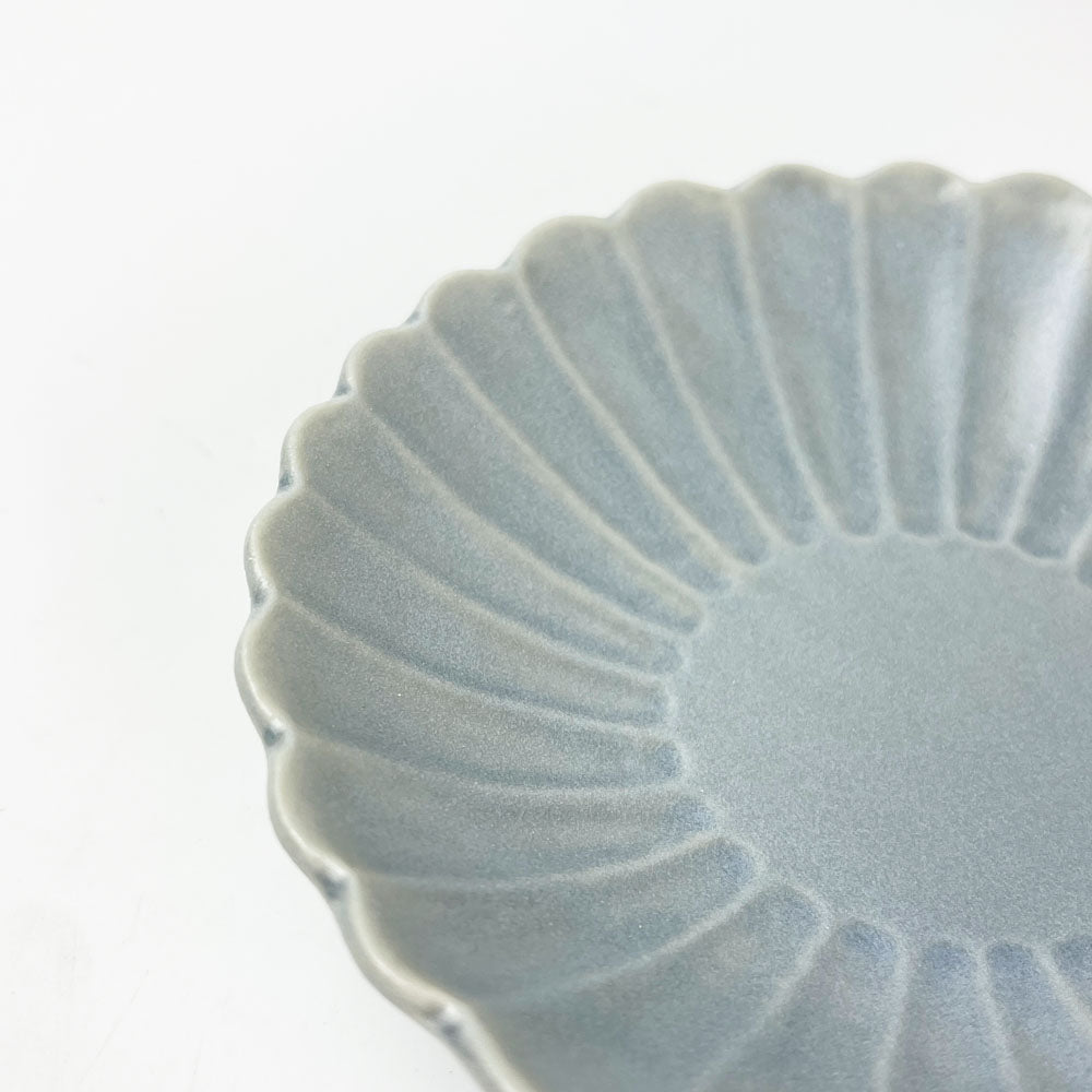 Dish Kiku Gray (5"D) image 4