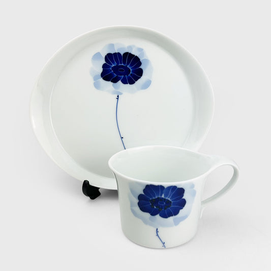 Oval Plate Pincushion Flower by Sin-gama (7.5"x6.75)