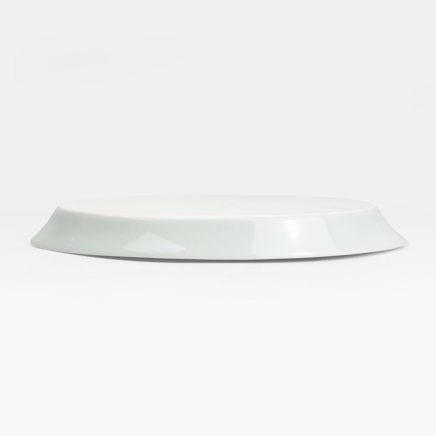 Oval Plate Anemone by Sin-gama (7.5"x6.75)