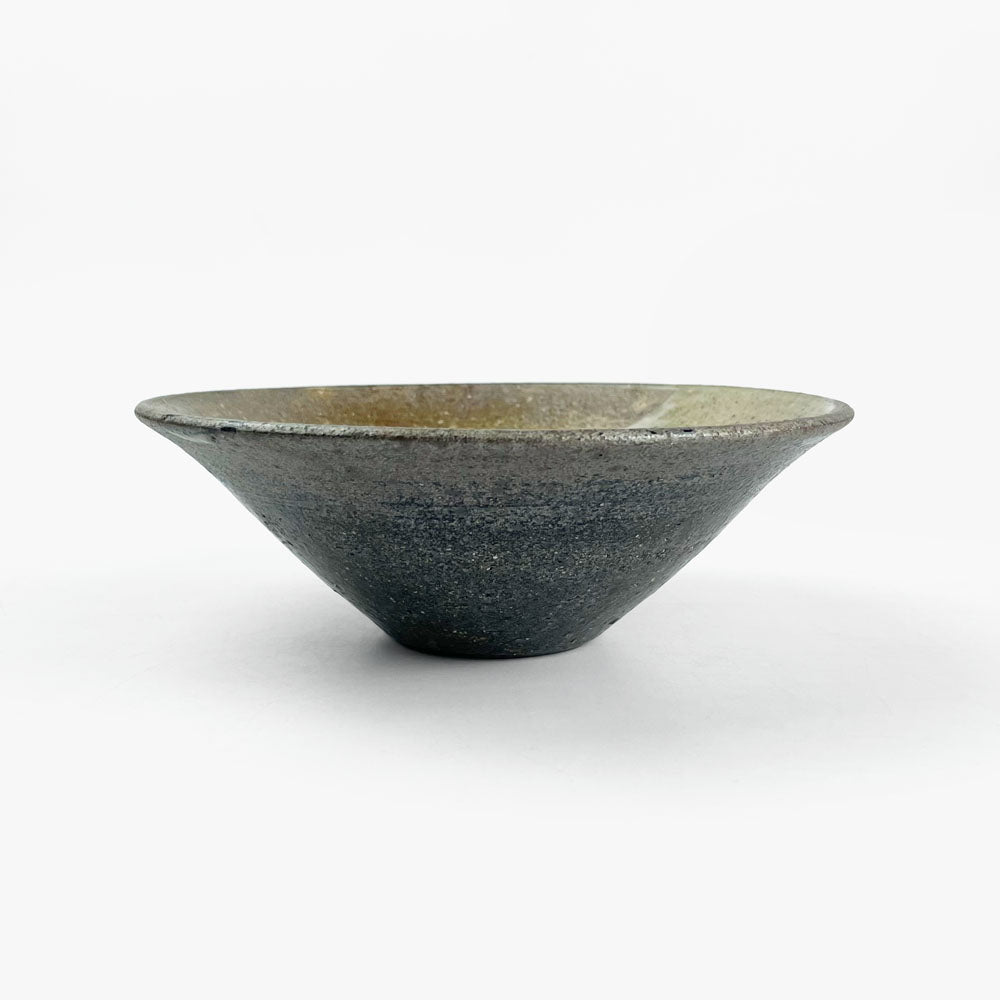 Angled Bowl M Shirogesho (6.5"D) by Tadanori Imano