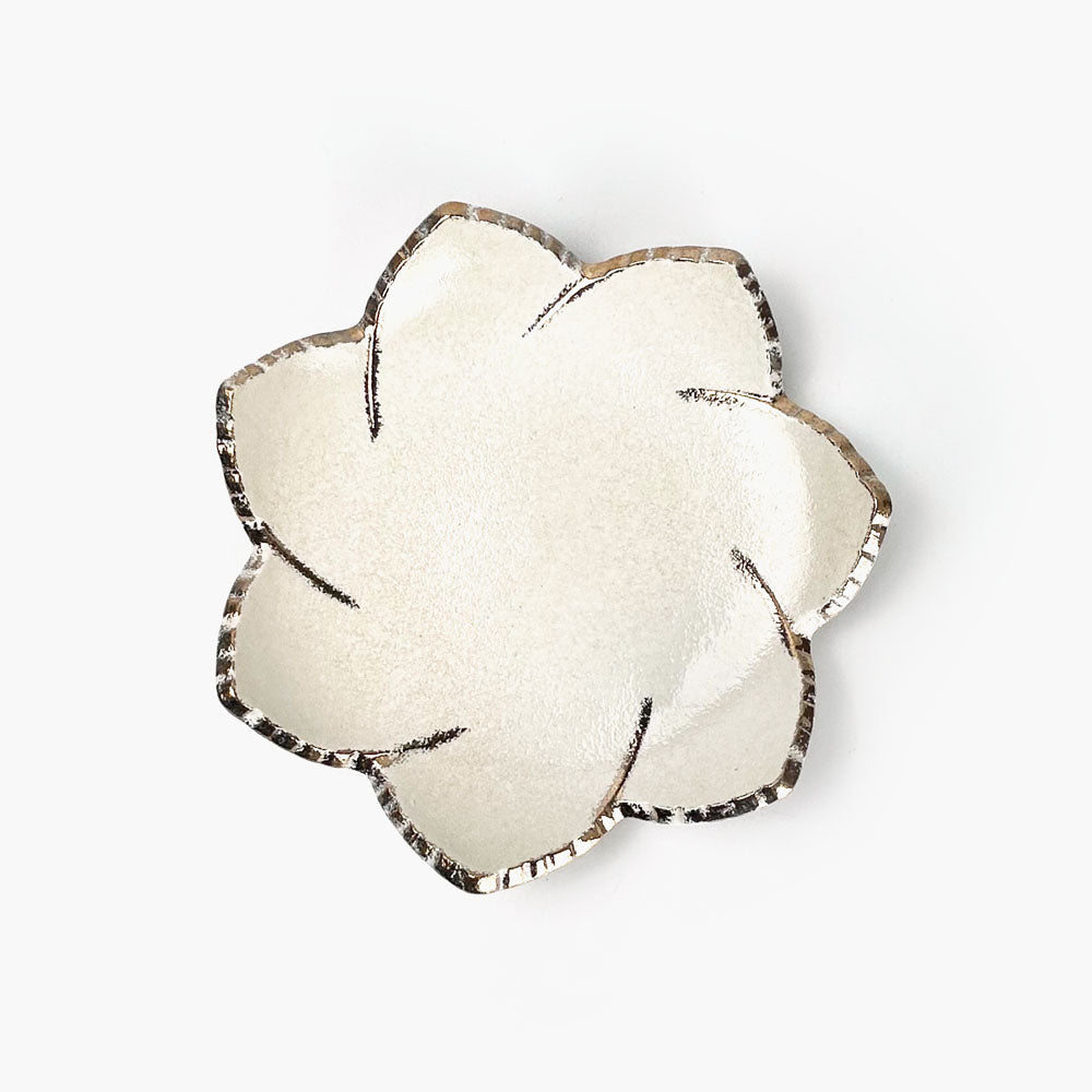 Plate with Gold Tataki Kaede (7.25"D) image 1