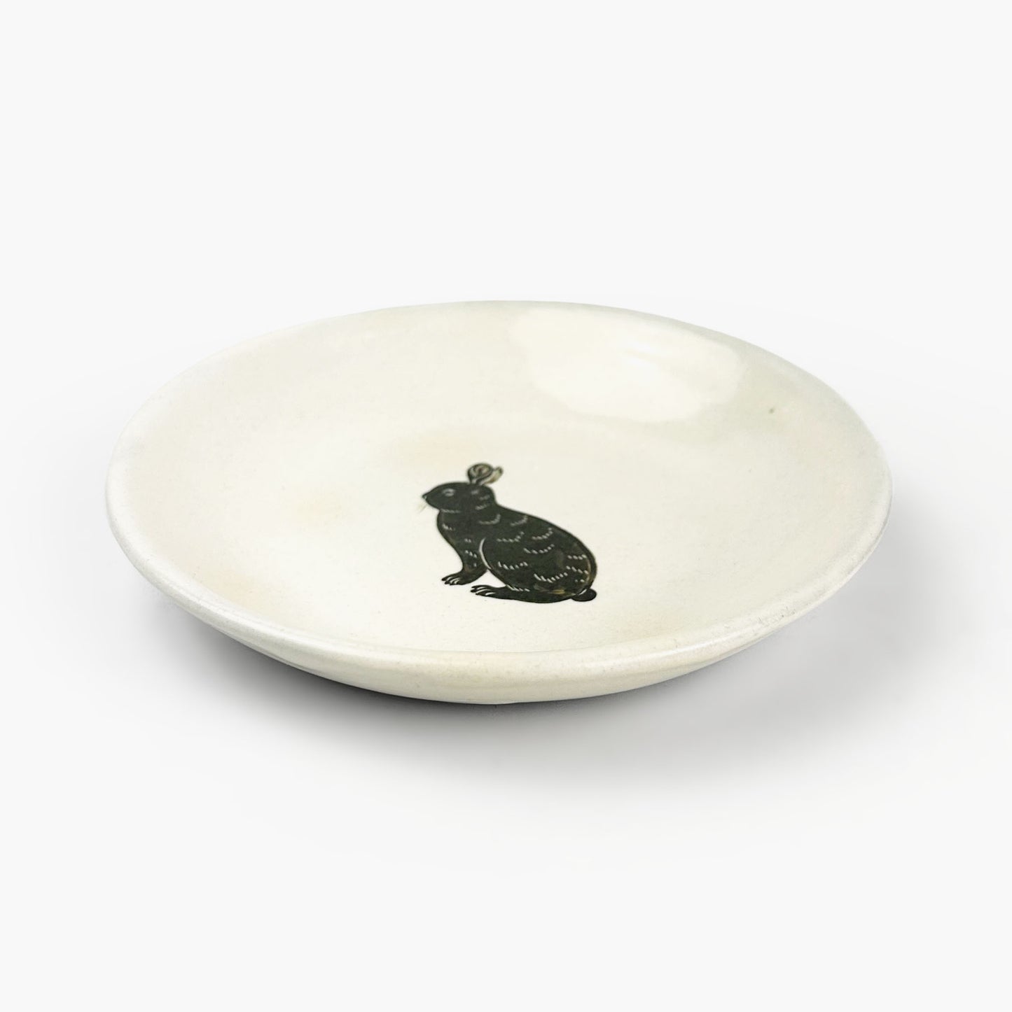 Plate Rabbit (6"D) by Takunobu Sawada