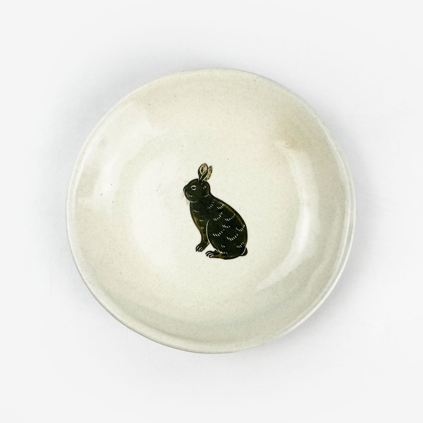 Plate Rabbit (6"D) by Takunobu Sawada