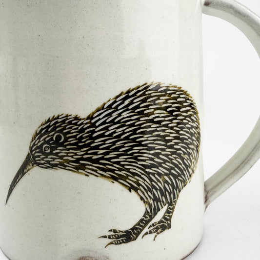 Mug Kiwi (14 fl.oz) by Takunobu Sawada