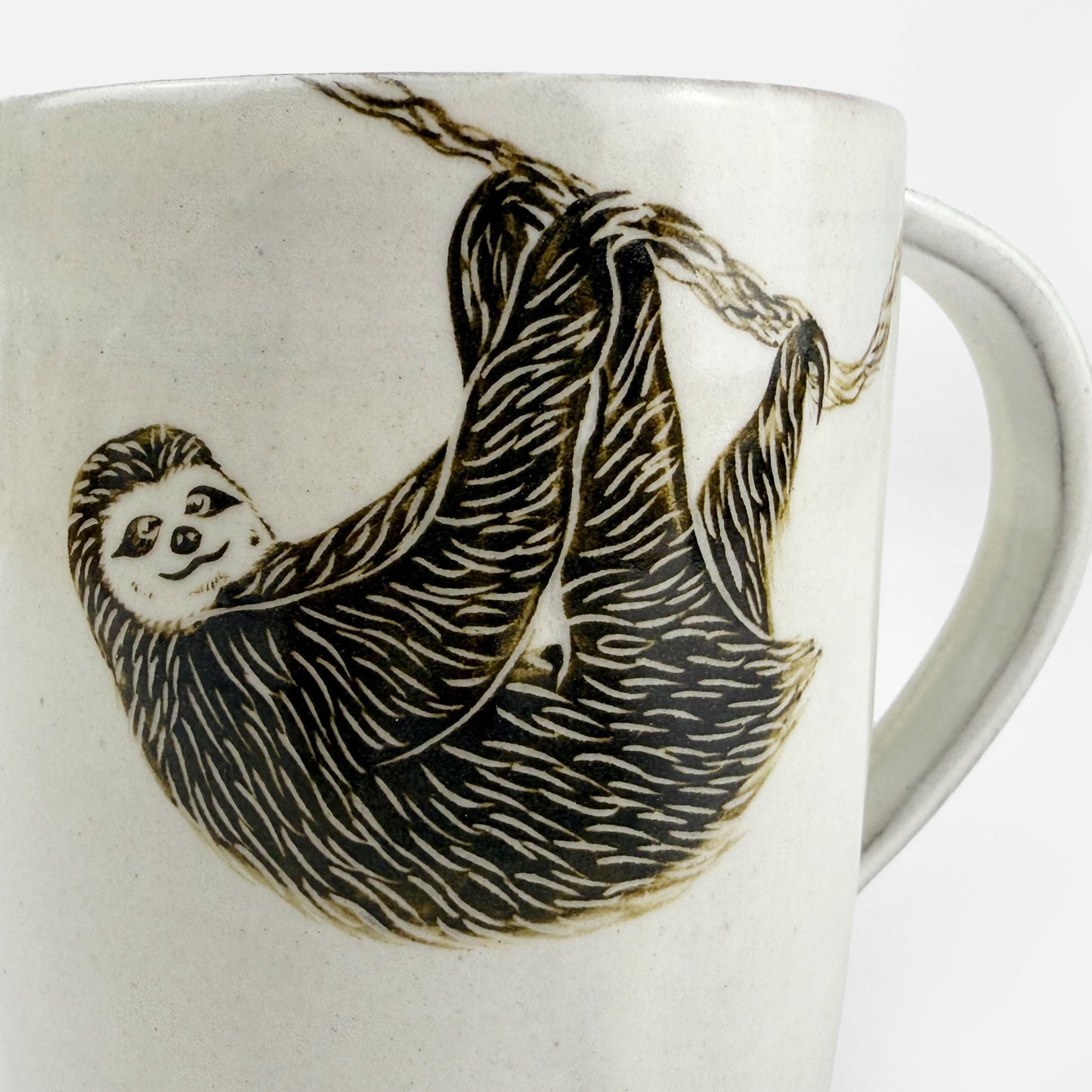 Mug Sloth (14 fl.oz) by Takunobu Sawada