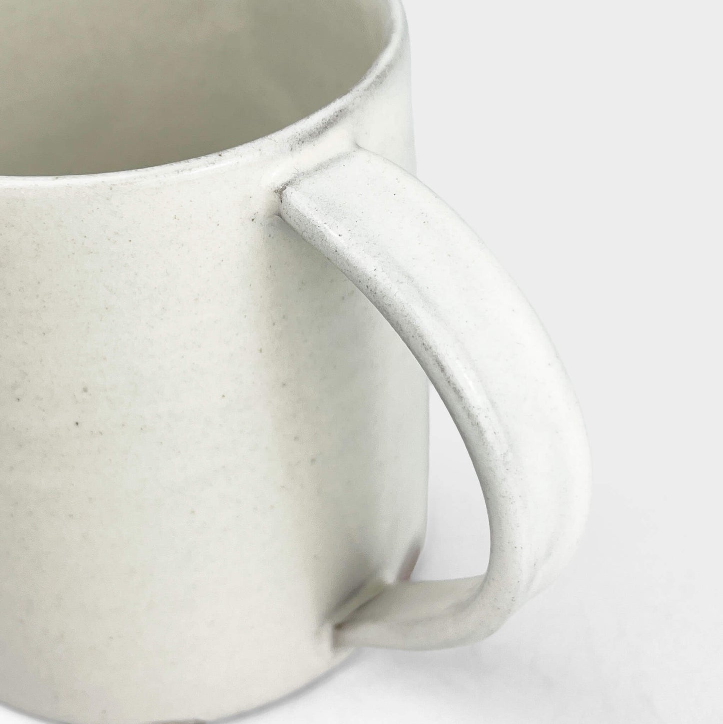 Mug Bee (14 fl.oz) by Takunobu Sawada