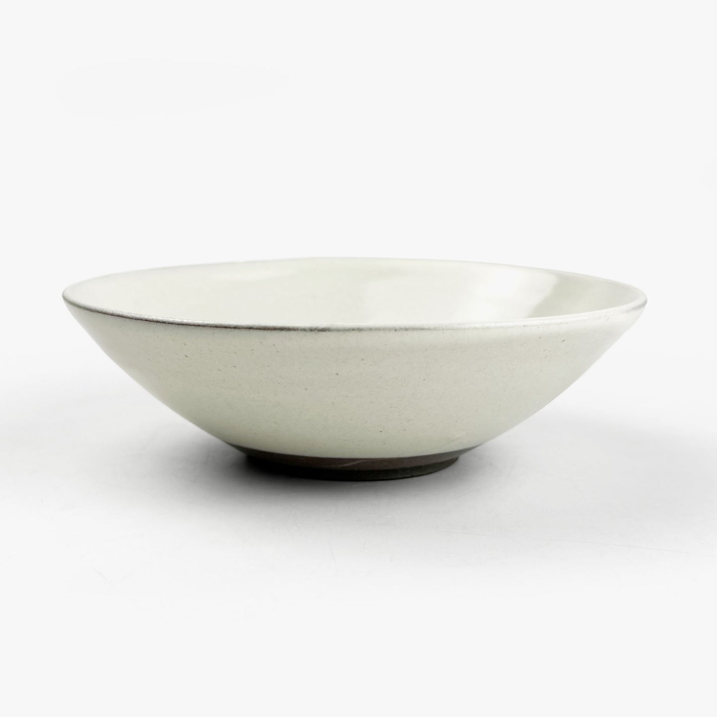 Round Plate Adelie Penguin (5.25"D) by Takunobu Sawada