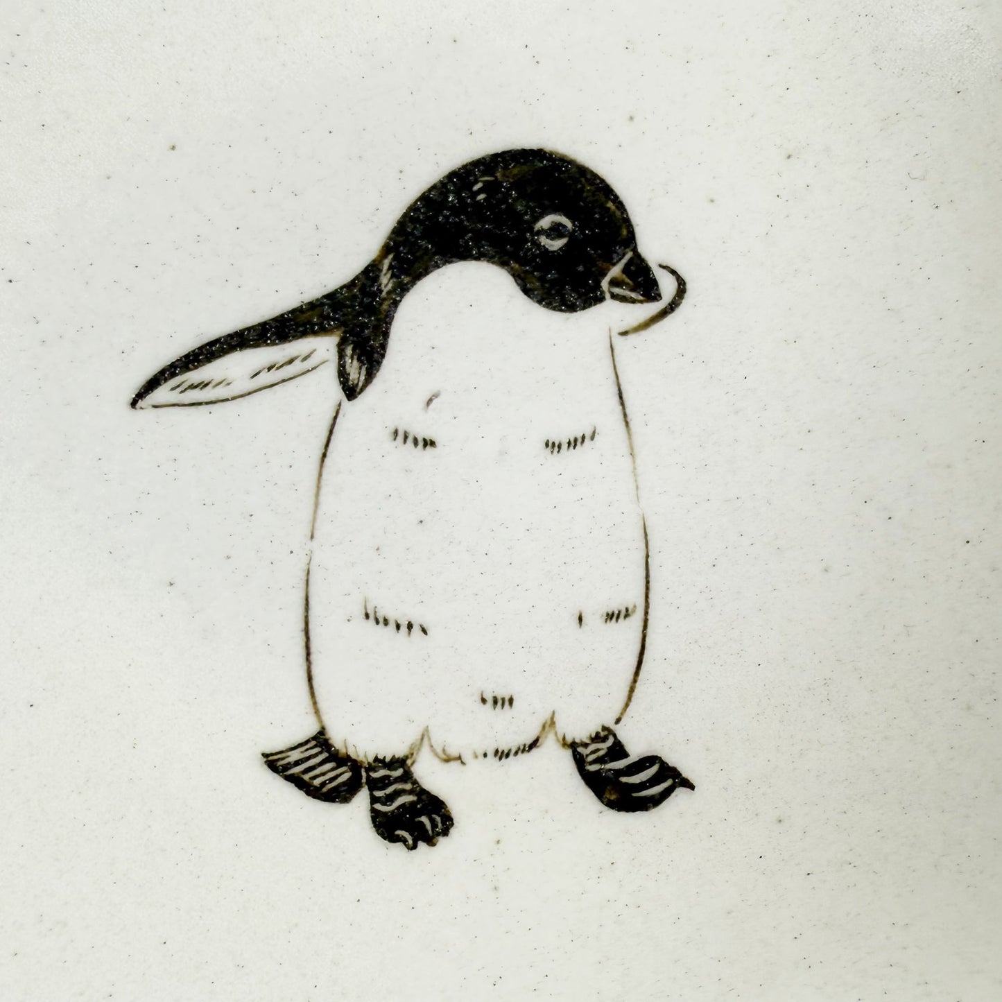 Round Plate Adelie Penguin (5.25"D) by Takunobu Sawada