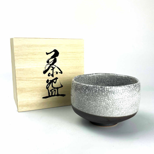 Matcha Bowl Kannyu Shiro (4.5"D) image 0
