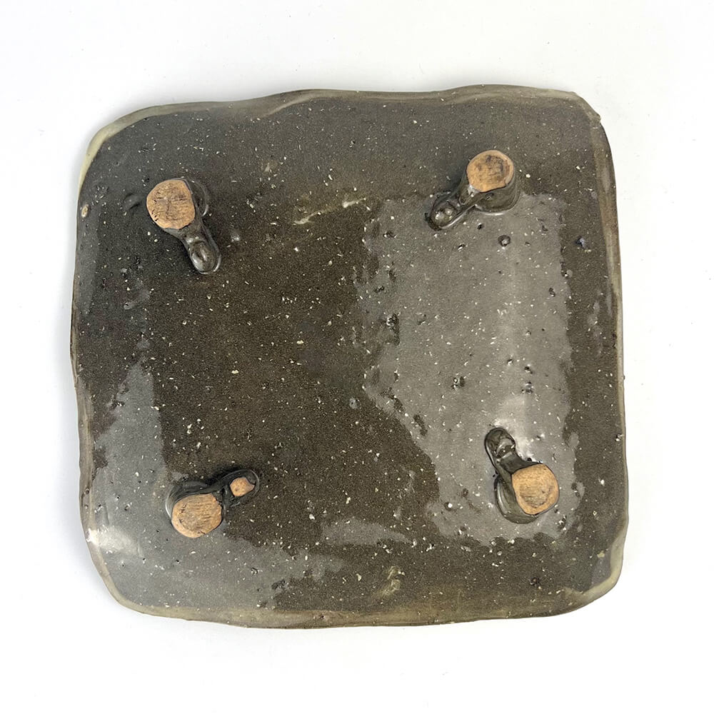 Sq. Plate Akae with Foot by Enokida (7.5"D) image 3