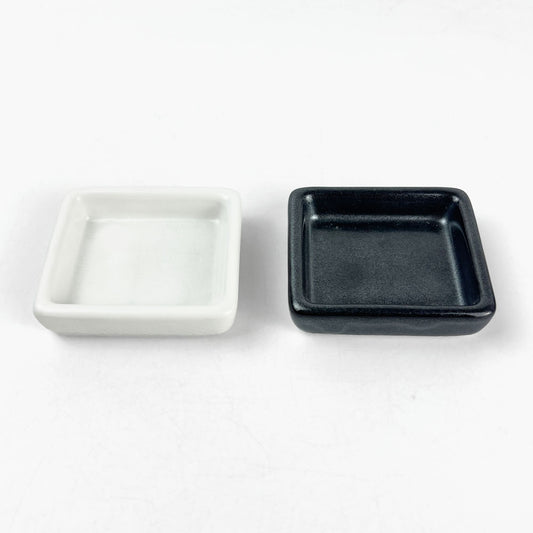 SQ. Chinmi Dish Black (2.25" x 2.5") image 1
