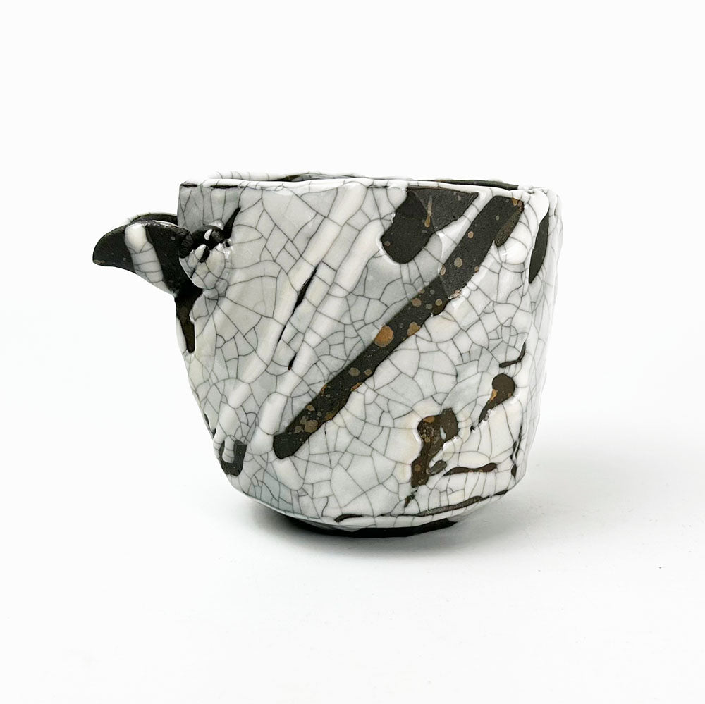 Sumi Kannyu Sake Container  (10oz) by Bunga Yamamoto