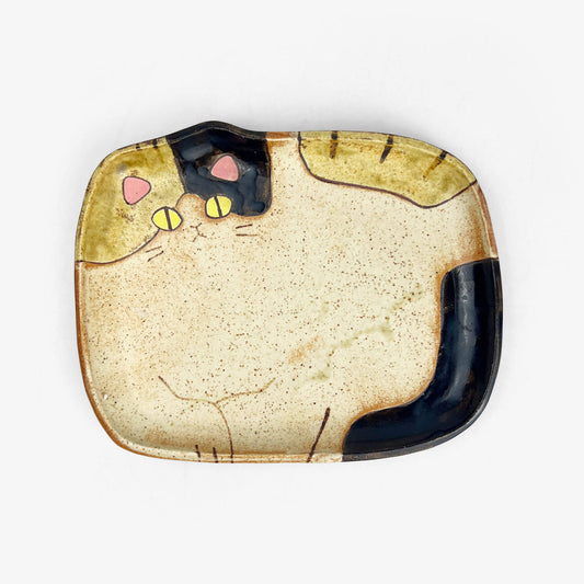 Cat Plate Calico Tsugumi (6.75") by Yoji Horikoshi