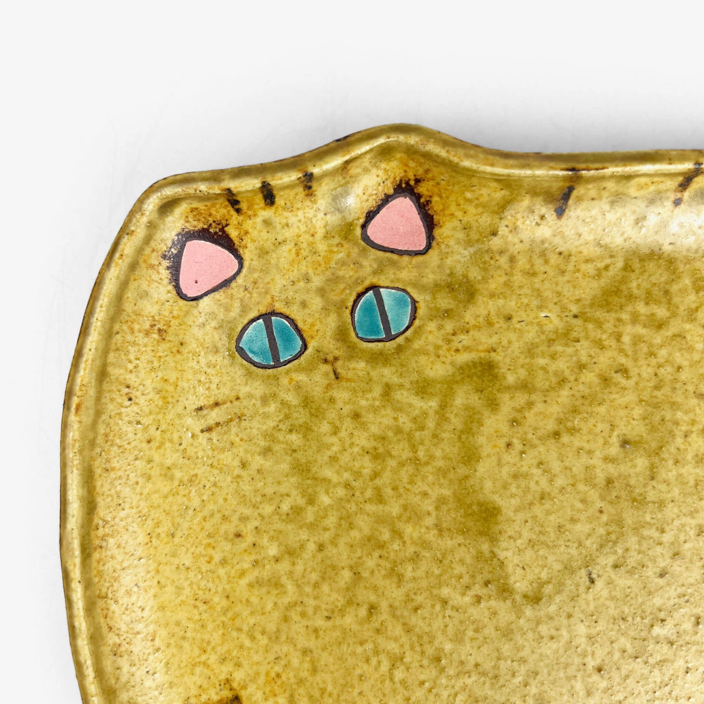 Cat Plate Tan Tsugumi (6.75") by Yoji Horikoshi