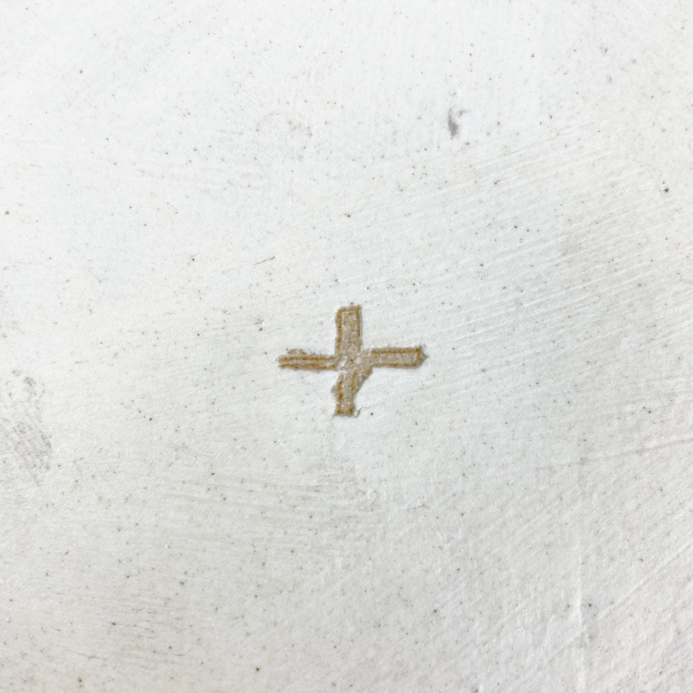 Rim Plate Cross Cream (8.25"D) by rutawa rawajifu