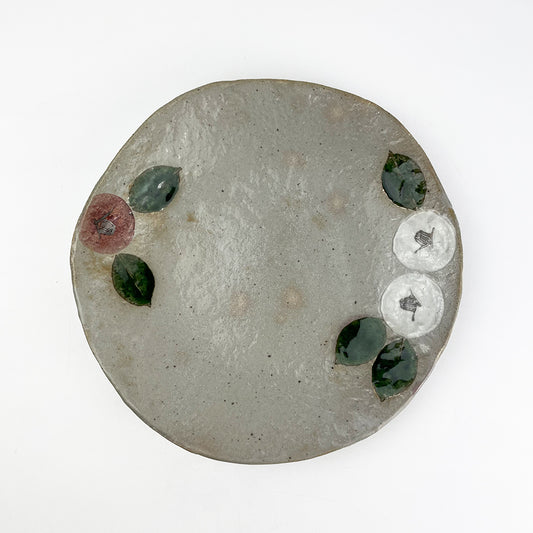 Plate Tsubakikamon (9.5"D) by Musashi Tsujii image 0