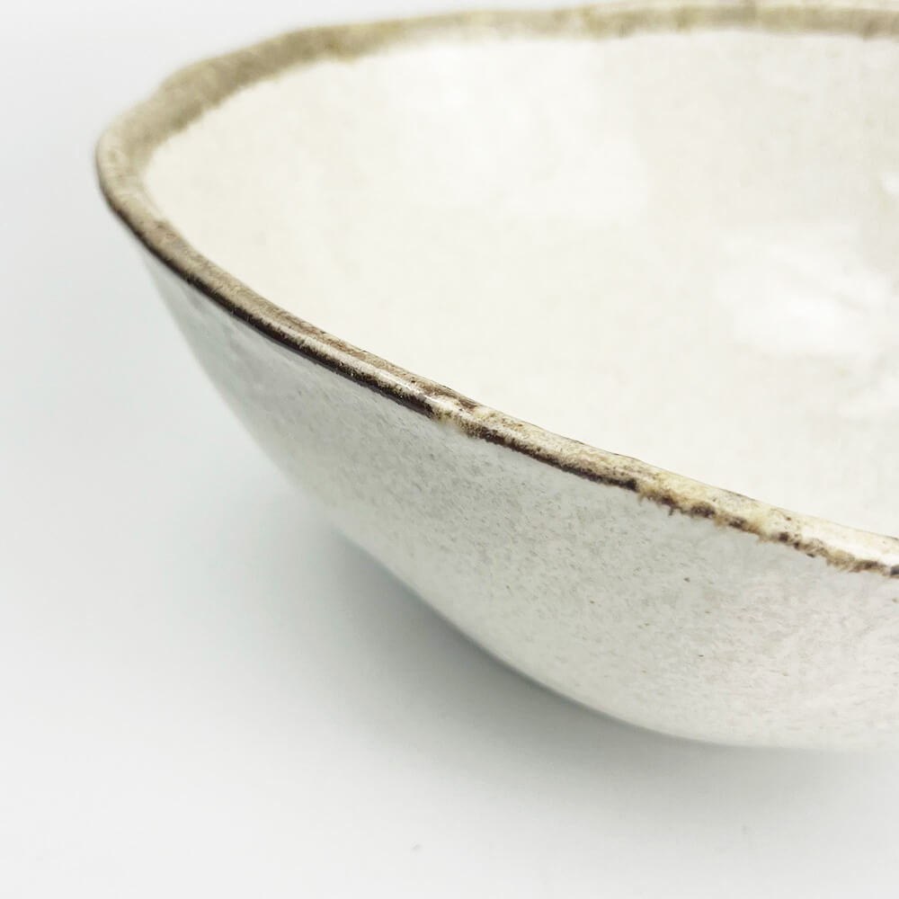 Shirokaratsu Oval Bowl Large (9.5" x 8") image 3