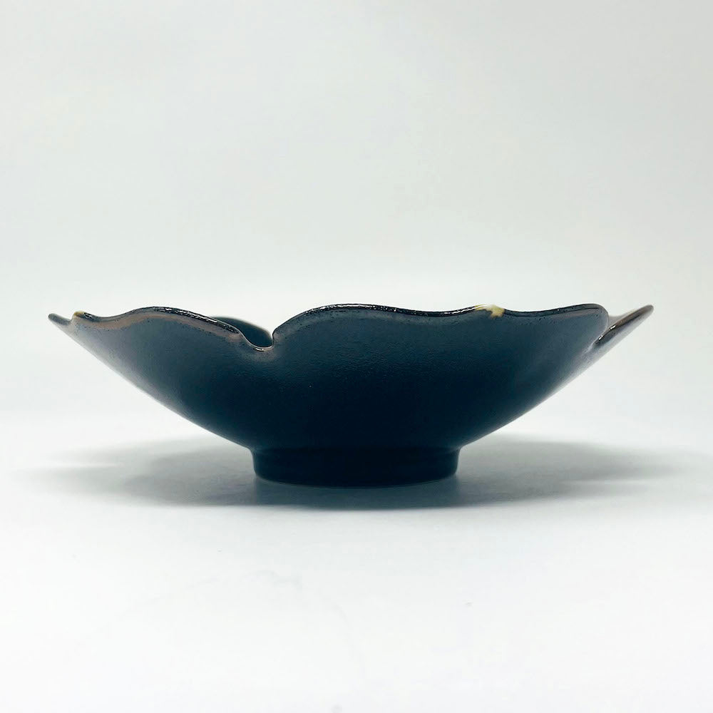 Shallow Bowl Flower Shaped Black  (7.5"D) image 7