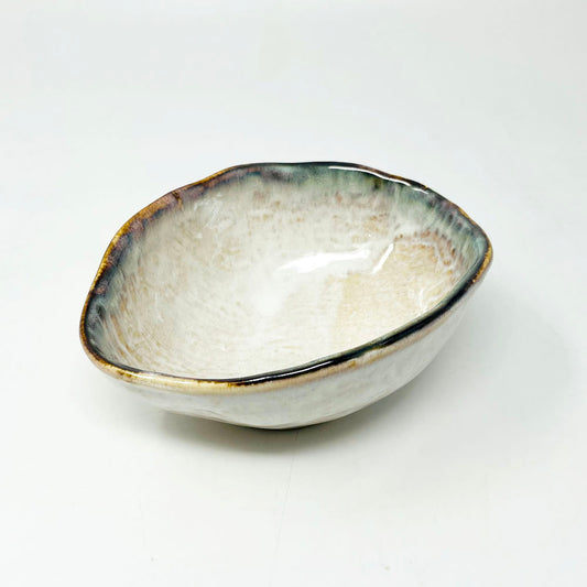 Oval Bowl Small Shirokinyou (6"x4.5") image 0