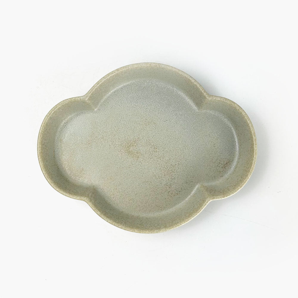 Small Chinmi Dish Grey (5"x 4") image 1