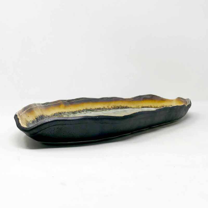 Akane Leaf Shape Plate  (13"x 4") image 4