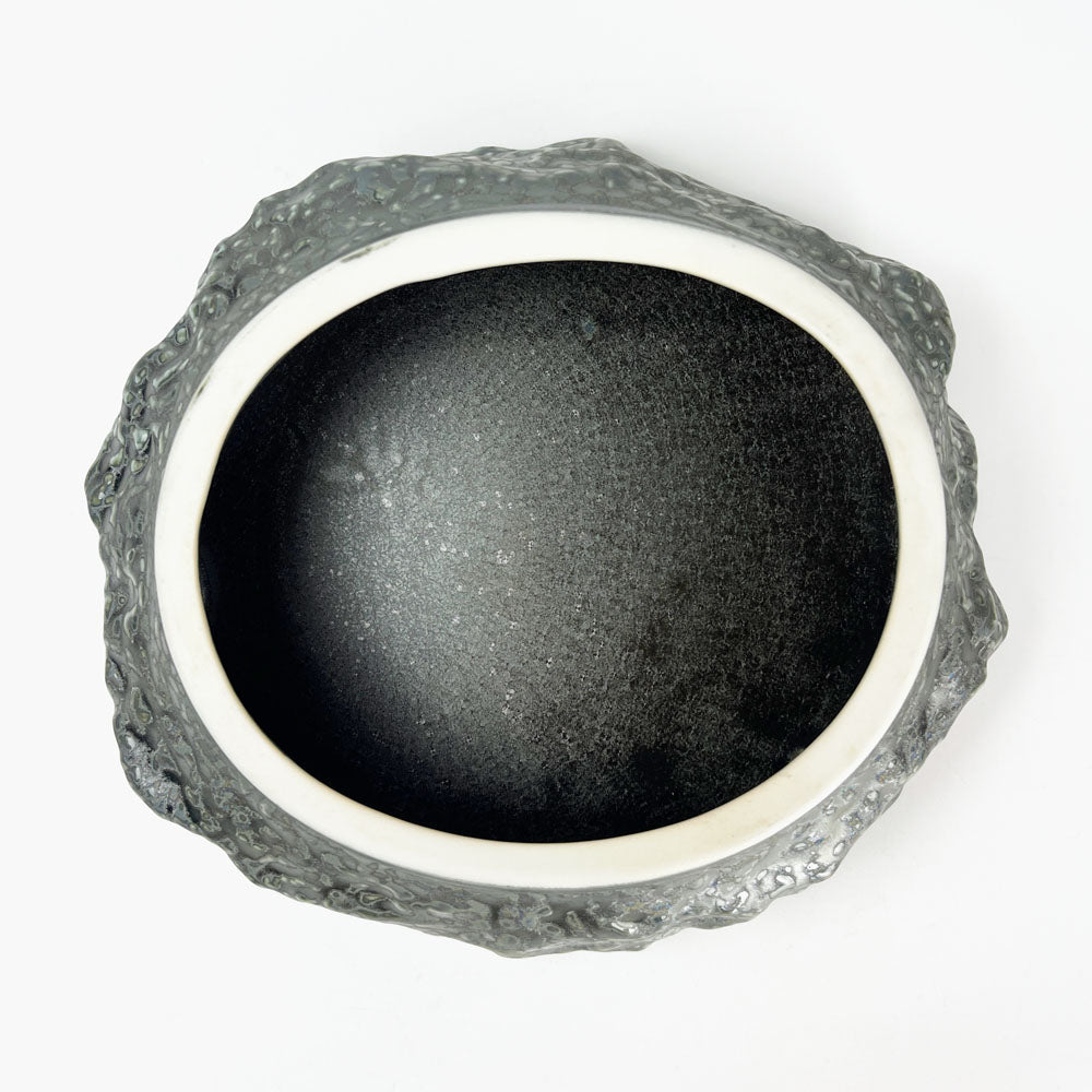 Plate Rock Black (6"D) image 4