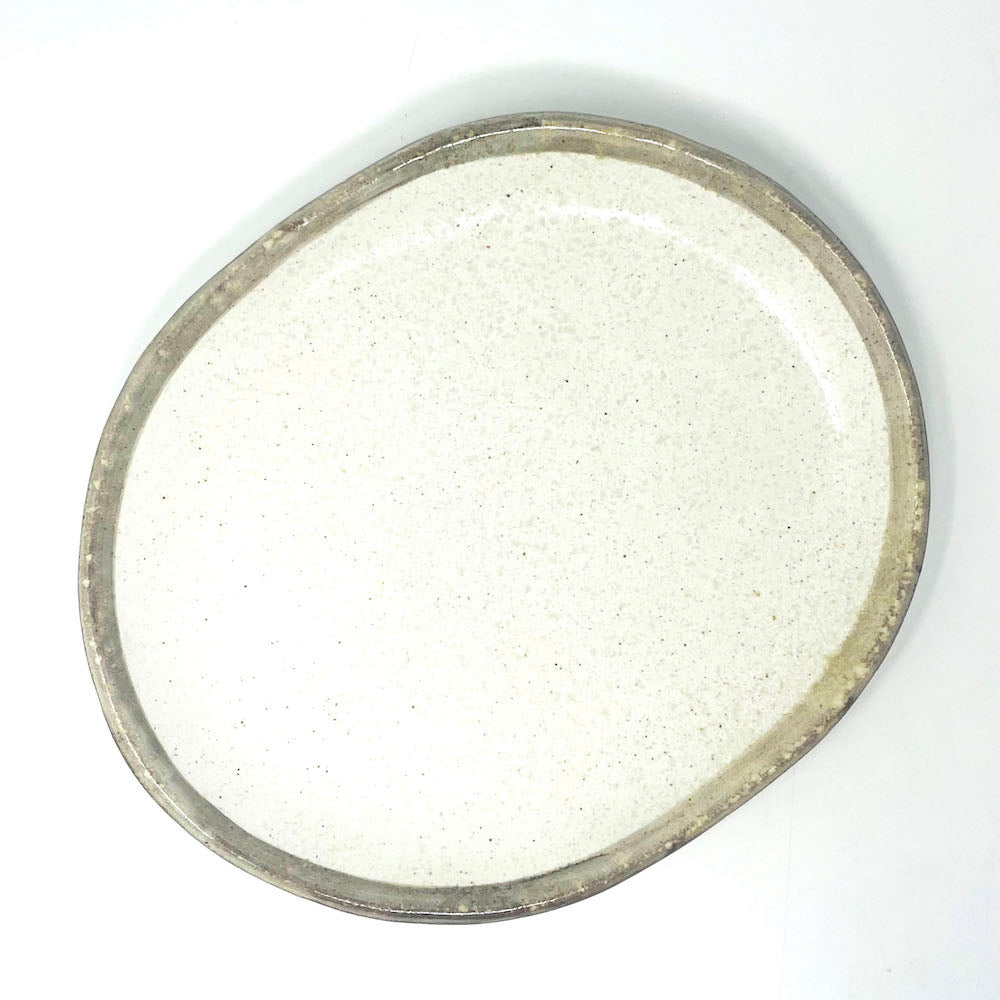 Oval Plate Shirokaratsu Large (10.5"x9") image 3