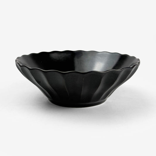 Shallow Bowl Kasumi Kuro (5"D)