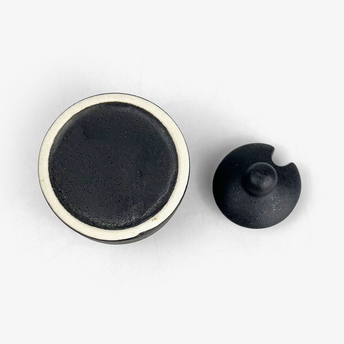 Spice Pot Kuro Kessho (2.25"D)