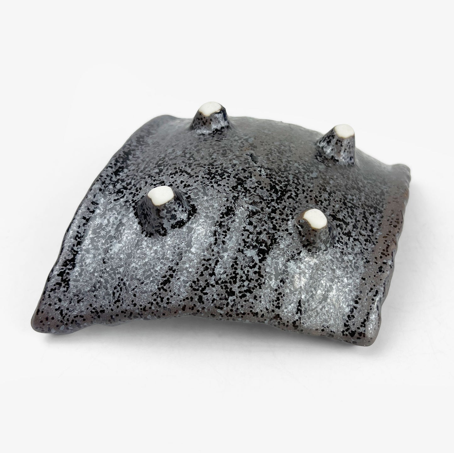 Footed Small Chinmi Dish Rhombus Tenmoku (5.5"x4.25")