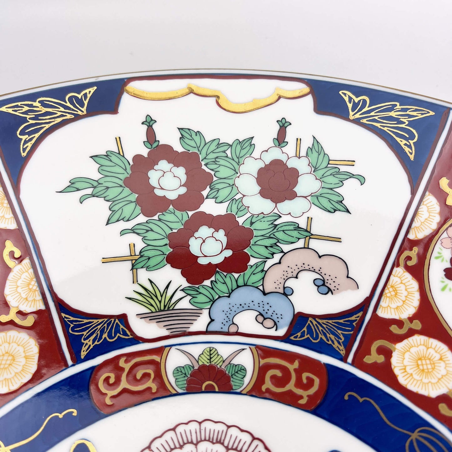Arita Decorative Plate Koimari Houoh (18"D)