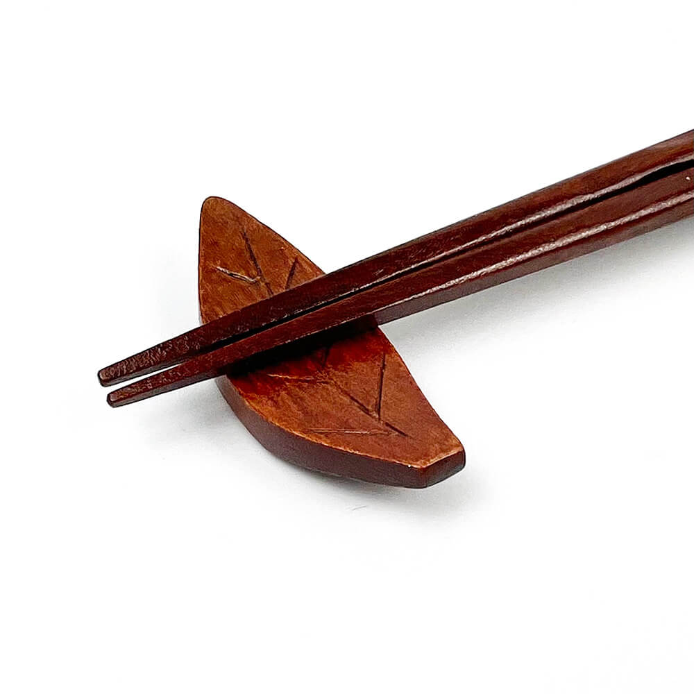 Wakasa-nuri Pair Chopsticks & Rests Set (9" and 8.25") image 7