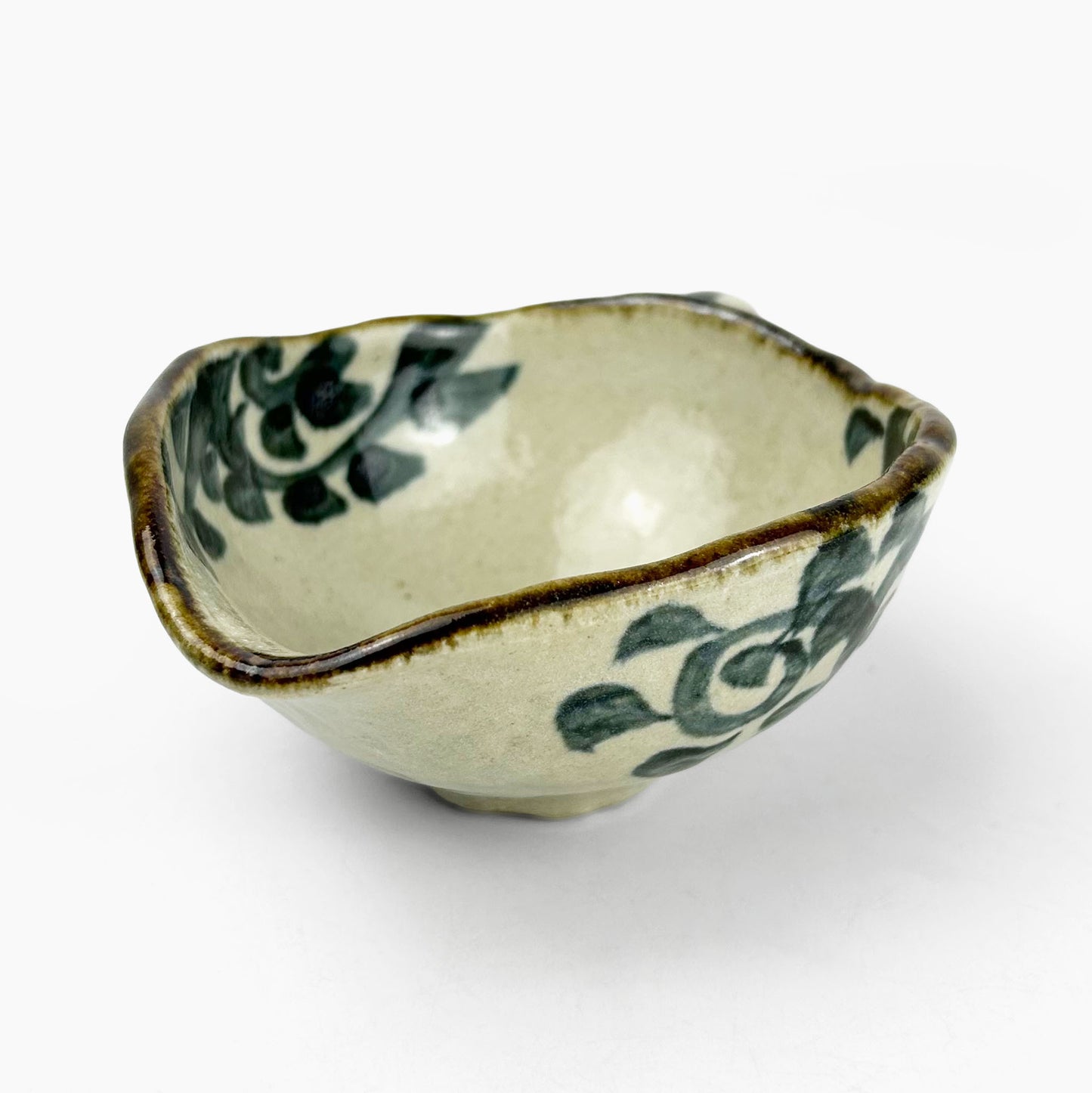 Bowl w/handle Some Karakusa (5.25" x 4.5")