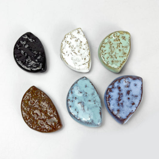 Chopstick Rest Hangetsu Lavender Blue by Higashiyama-Yaki (1.25" x 2") image 1