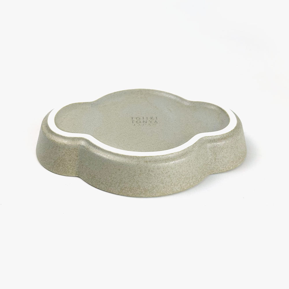 Small Chinmi Dish Grey (5"x 4") image 3