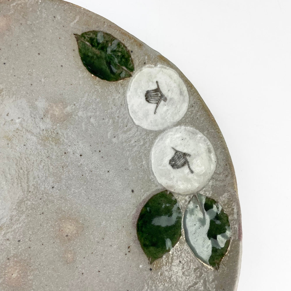 Plate Tsubakikamon (9.5"D) by Musashi Tsujii image 5